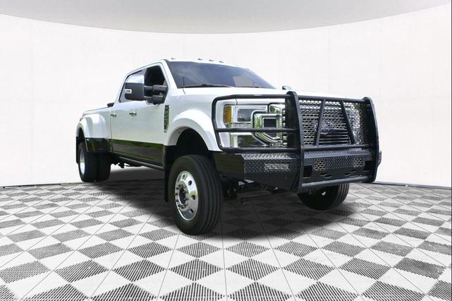 Photo of 2020 Star White Metallic Tri-Coat Ford F-450