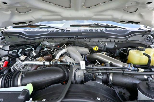 Photo of 2020 Star White Metallic Tri-Coat Ford F-450