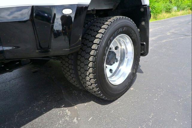 Photo of 2020 Star White Metallic Tri-Coat Ford F-450