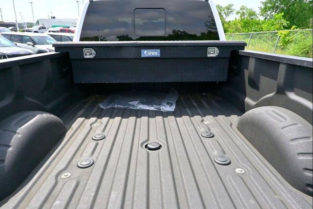 Photo of 2020 Star White Metallic Tri-Coat Ford F-450