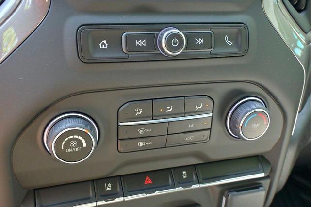Photo of 2025 Summit White Chevrolet Silverado 3500