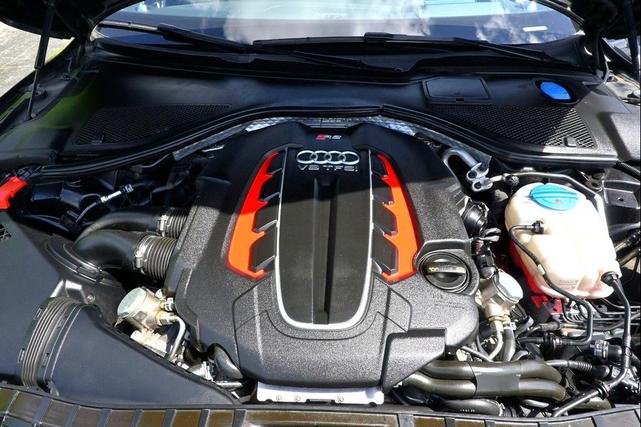 Photo of 2014 Black Audi RS 7