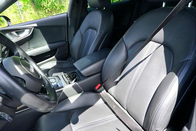 Photo of 2014 Black Audi RS 7