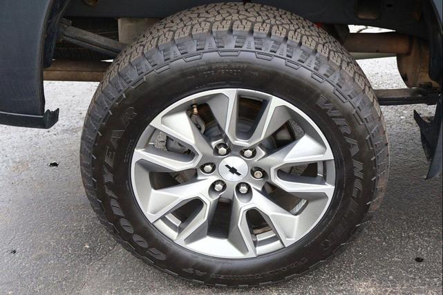 Photo of 2021 Shadow Gray Metallic Chevrolet Silverado 1500