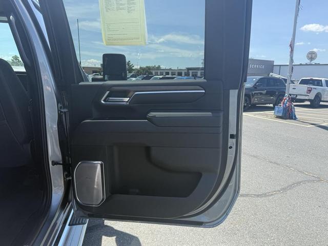 Photo of 2025 Sterling Gray Metallic Chevrolet Silverado 3500