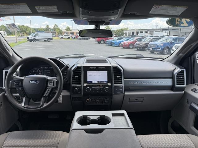 Photo of 2021 Oxford White Ford F-250