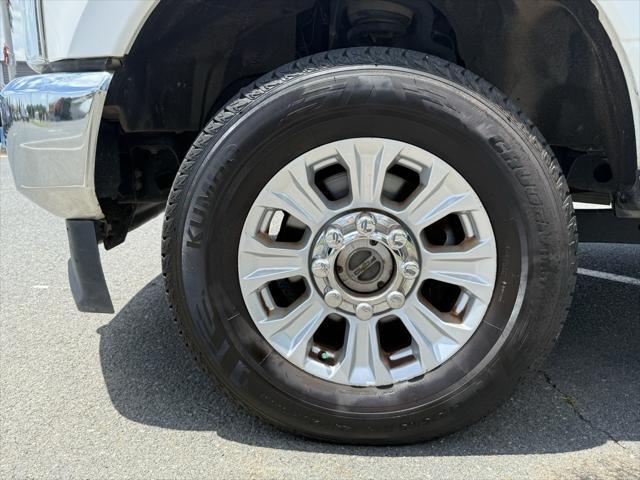 Photo of 2021 Oxford White Ford F-250