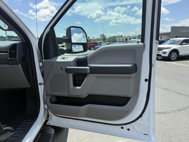 Photo of 2021 Oxford White Ford F-250