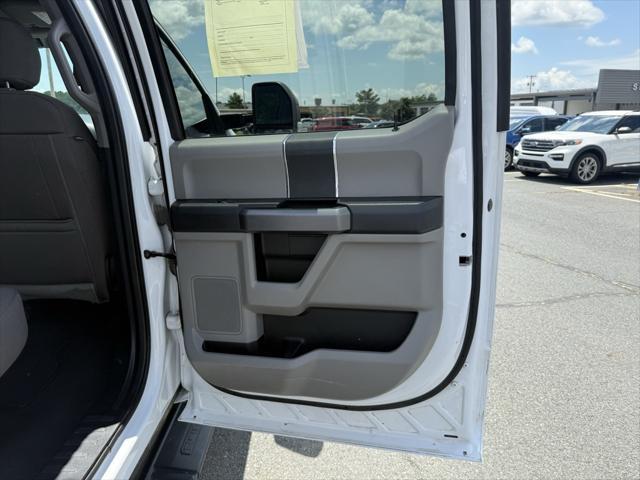 Photo of 2021 Oxford White Ford F-250