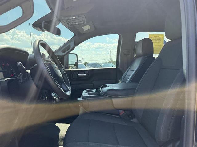 Photo of 2024 Black Chevrolet Silverado 2500