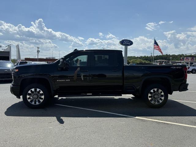 Photo of 2024 Black Chevrolet Silverado 2500