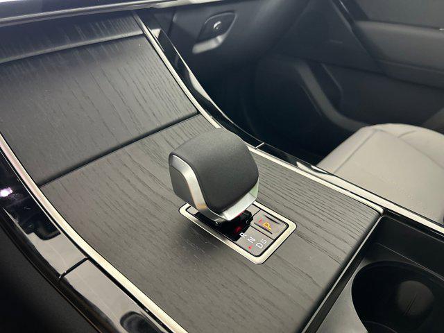 Photo of 2026 Fuji White Land Rover Range Rover Velar