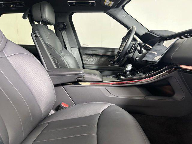 Photo of 2024 Gray Land Rover Range Rover Sport