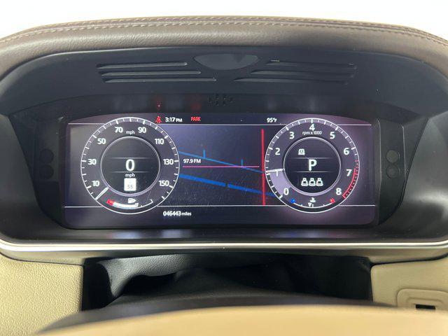 Photo of 2022 Black Land Rover Range Rover
