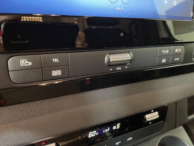 Photo of 2025 Arctic White Mercedes-Benz Sprinter 2500