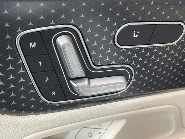 Photo of 2025 White Mercedes-Benz GLB 250