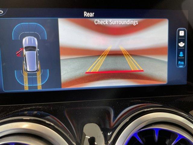 Photo of 2025 White Mercedes-Benz GLB 250