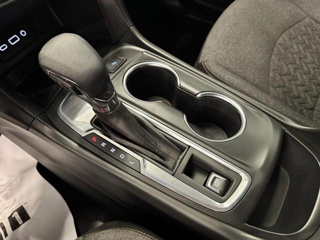 Photo of 2022 Mosaic Black Metallic Chevrolet Equinox