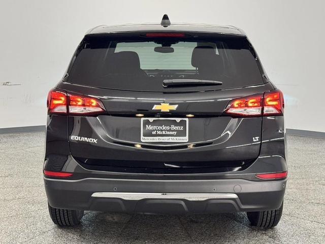 Photo of 2022 Mosaic Black Metallic Chevrolet Equinox