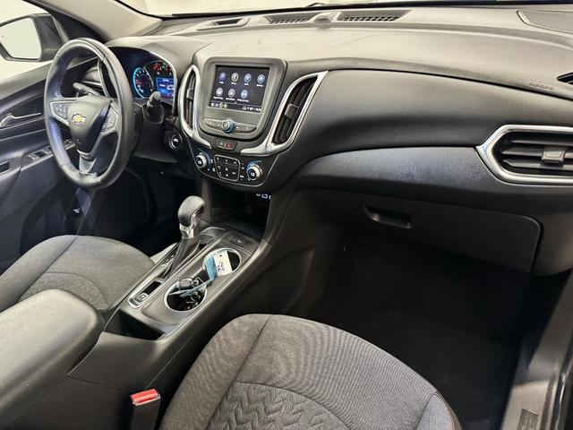 Photo of 2022 Mosaic Black Metallic Chevrolet Equinox