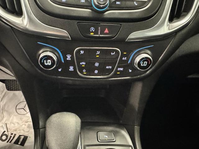 Photo of 2022 Mosaic Black Metallic Chevrolet Equinox