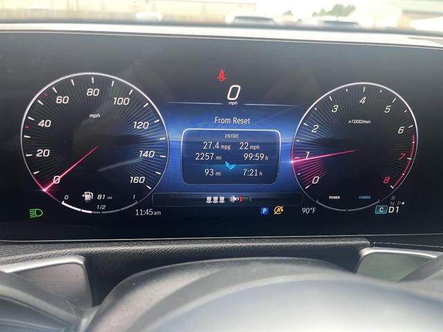 Photo of 2024 Night Black Mercedes-Benz GLB 250
