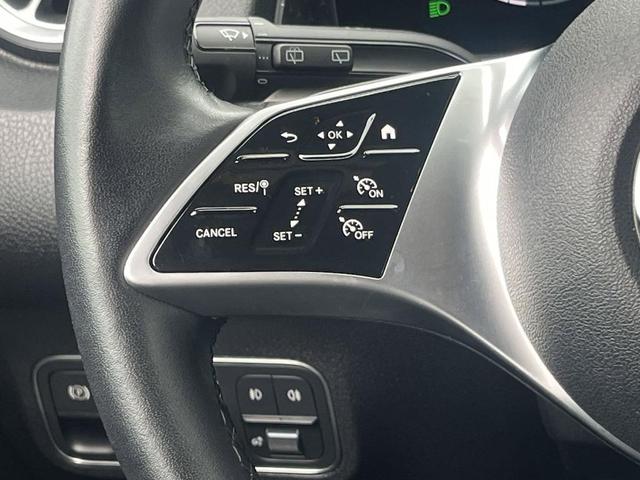 Photo of 2024 Night Black Mercedes-Benz GLB 250