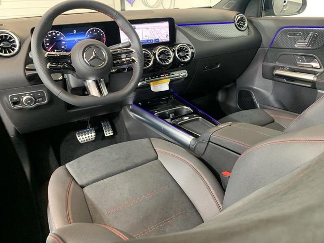 Photo of 2025 Night Black Mercedes-Benz GLA 250
