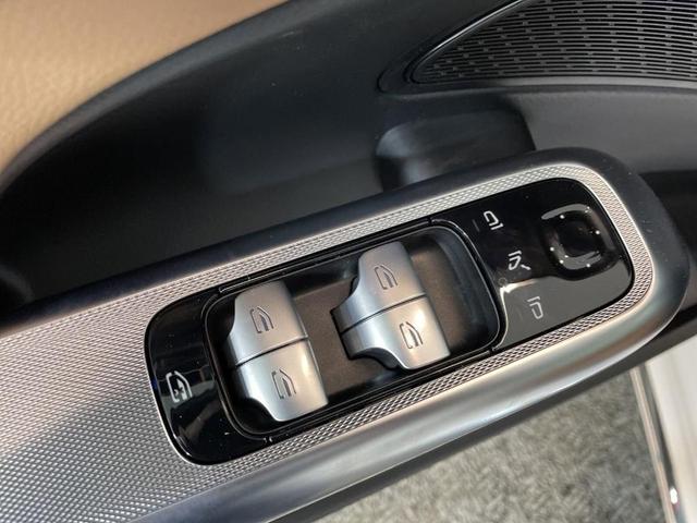 Photo of 2025 Polar White Mercedes-Benz E-Class