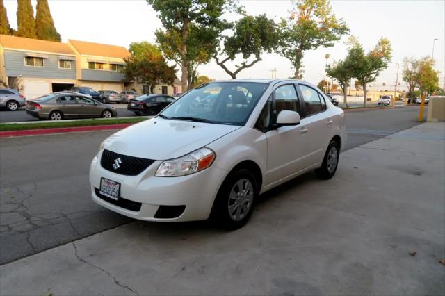 Photo of 2009 White Water Suzuki SX4