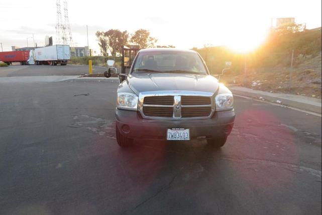Photo of 2005 Mineral Gray Metallic Clearcoat Dodge Dakota