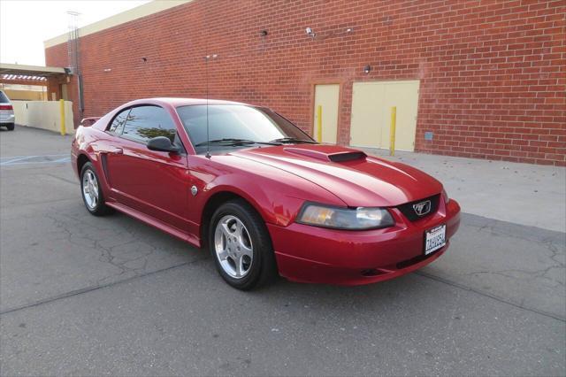 2004 Ford Mustang