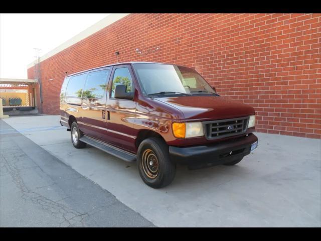2004 Ford E350 Super Duty