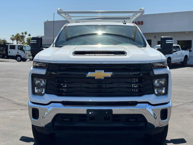 Photo of 2025 Summit White Chevrolet Silverado 3500
