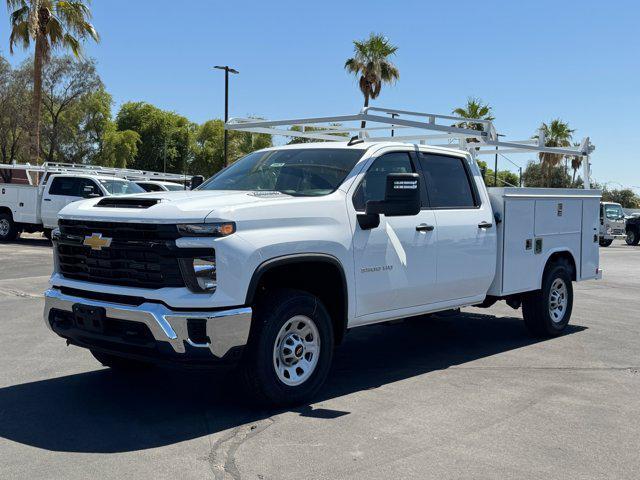 Photo of 2025 Summit White Chevrolet Silverado 3500