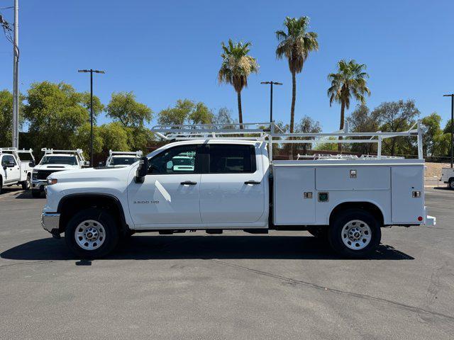 Photo of 2025 Summit White Chevrolet Silverado 3500