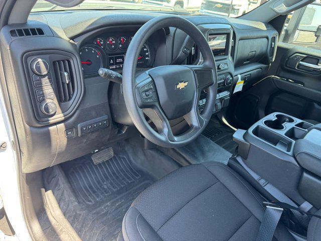 Photo of 2025 Summit White Chevrolet Silverado 3500