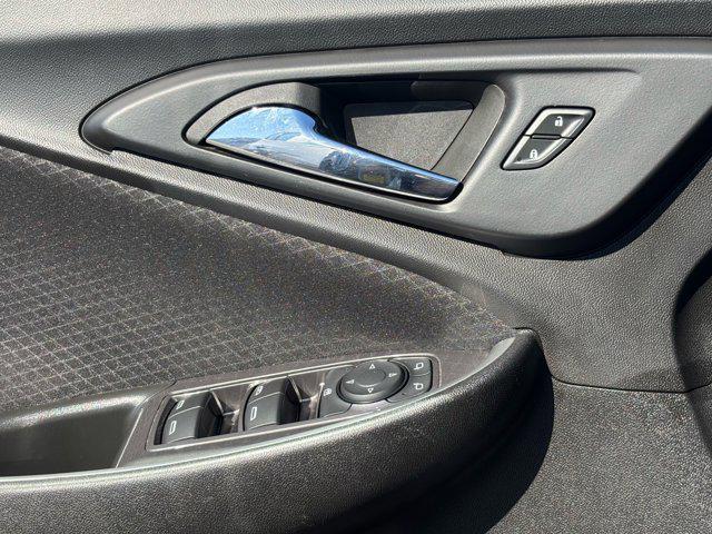 Photo of 2024 Mineral Gray Metallic Chevrolet Malibu