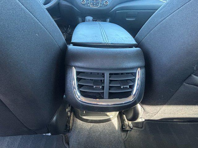 Photo of 2024 Mineral Gray Metallic Chevrolet Malibu