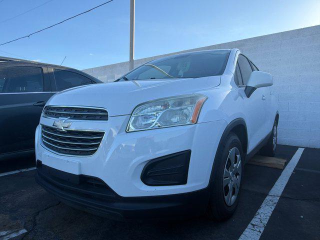 Photo of 2016 Summit White Chevrolet Trax