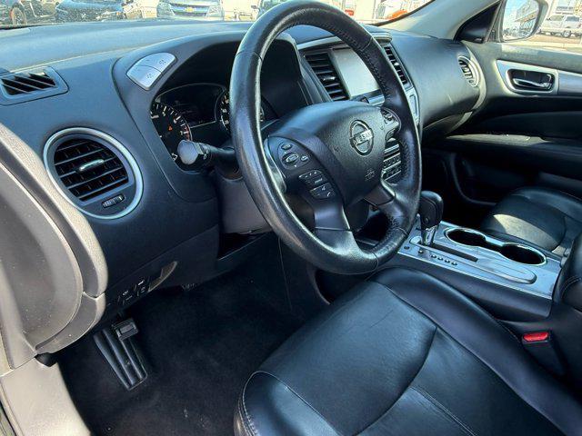 Photo of 2020 Midnight Pine Metallic Nissan Pathfinder