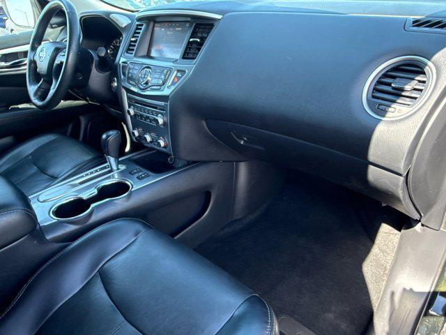 Photo of 2020 Midnight Pine Metallic Nissan Pathfinder