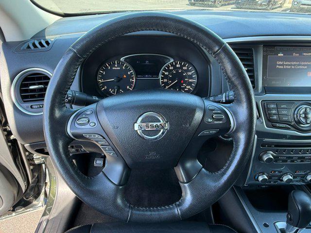 Photo of 2020 Midnight Pine Metallic Nissan Pathfinder