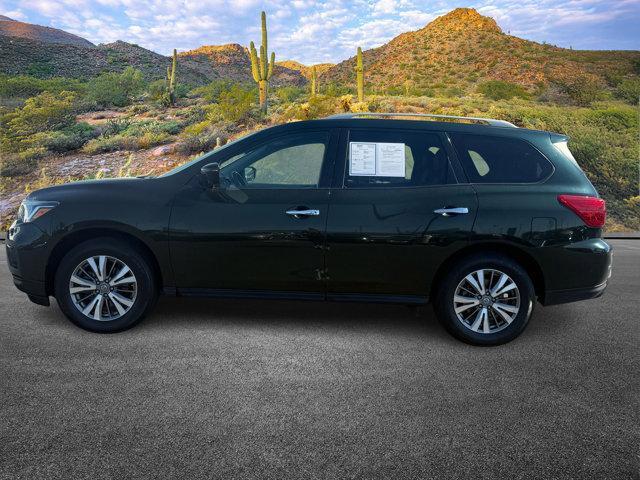 Photo of 2020 Midnight Pine Metallic Nissan Pathfinder
