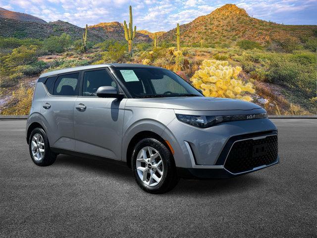 Photo of 2023 Steel Gray Kia Soul