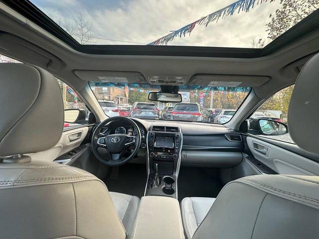 Photo of 2017 Black Toyota Camry Hybrid
