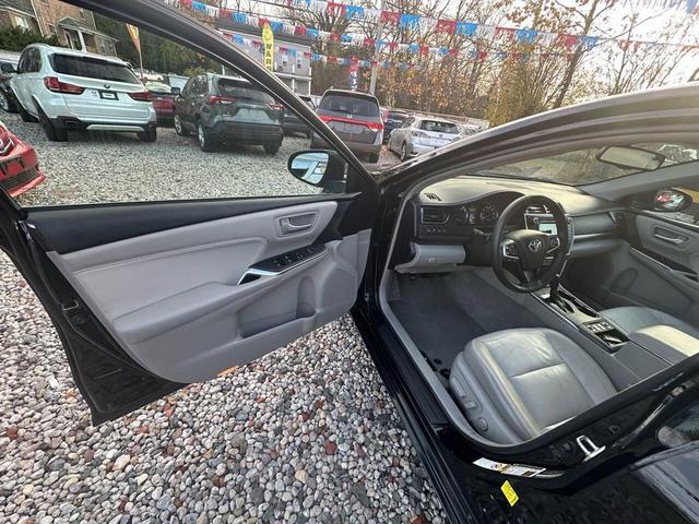 Photo of 2017 Black Toyota Camry Hybrid
