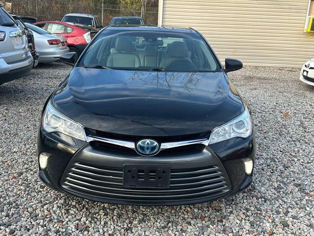 Photo of 2017 Black Toyota Camry Hybrid