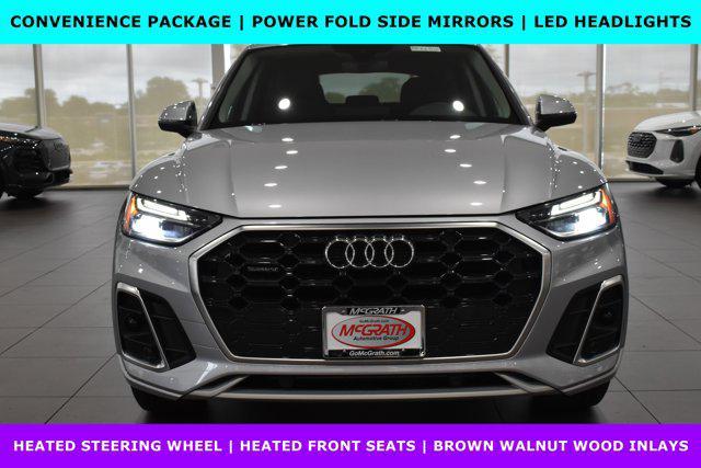 Photo of 2022 Florett Silver Metallic Audi Q5