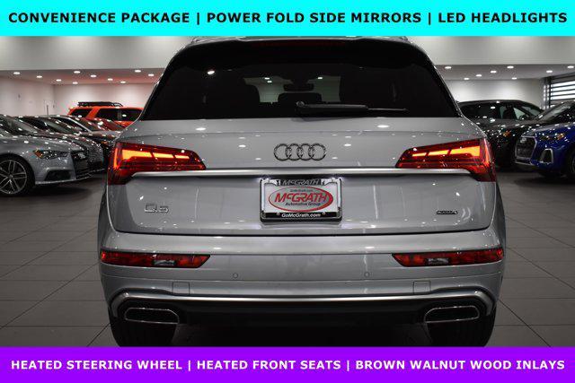 Photo of 2022 Florett Silver Metallic Audi Q5